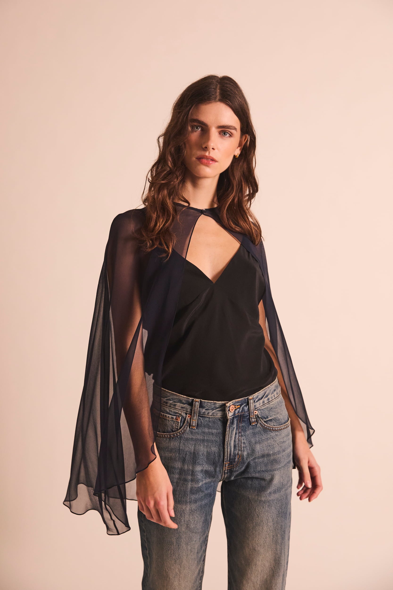 THE COCKTAIL CAPE