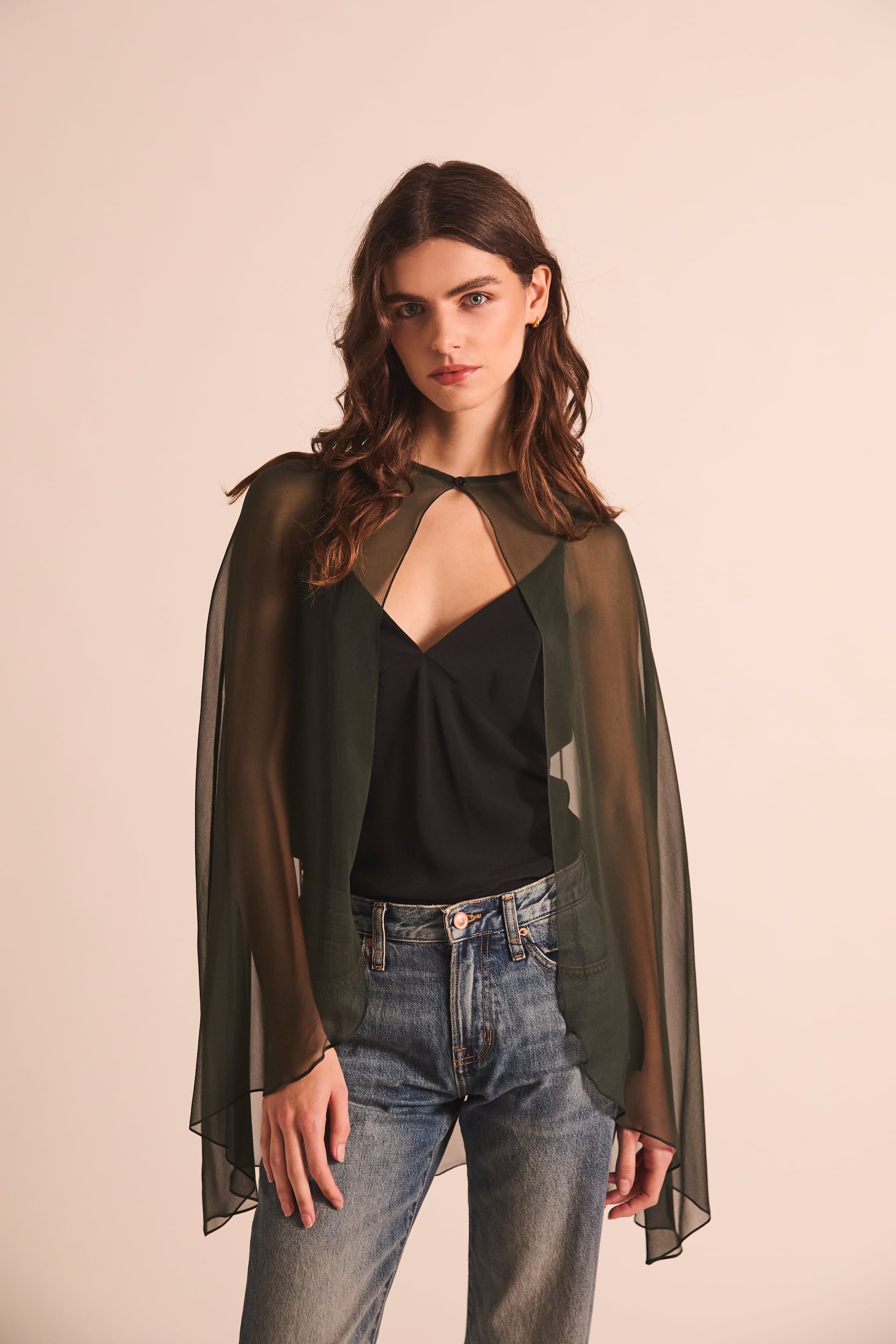 THE COCKTAIL CAPE